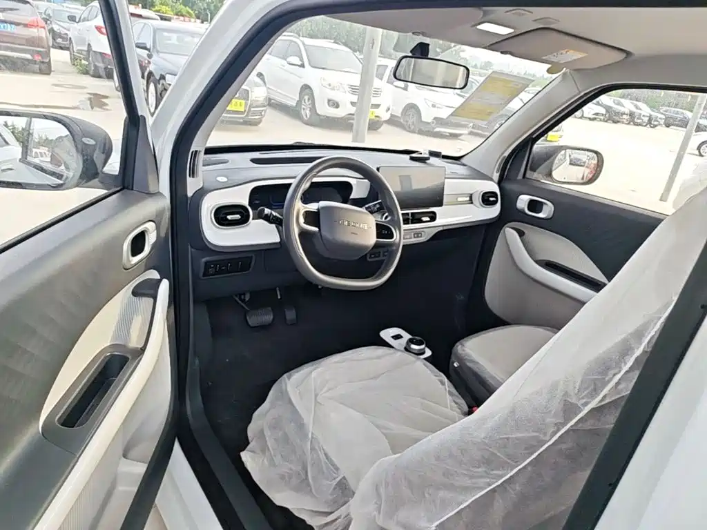 Geely Galaxy Panda 2026 — фото 16