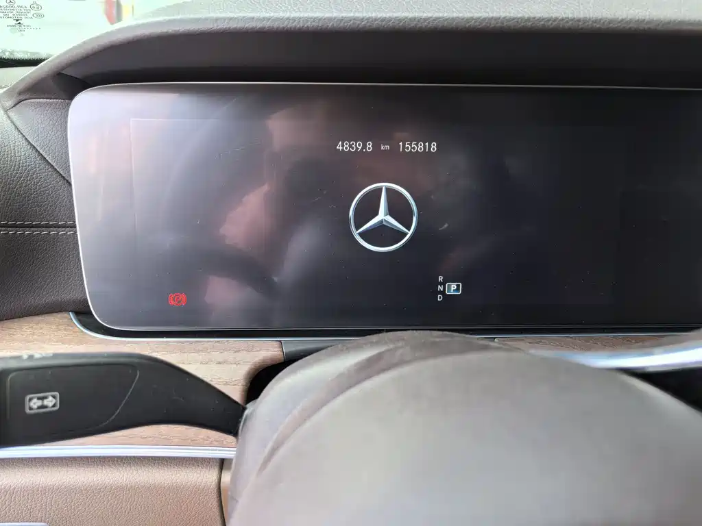 Mercedes-Benz E-Class 2022 — фото 8