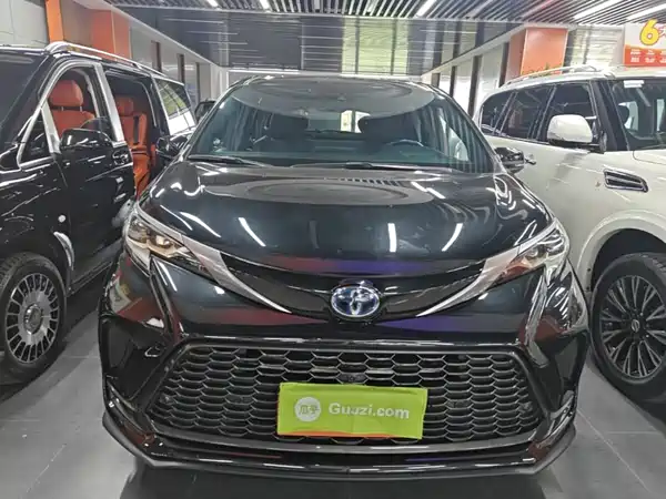 Toyota Granvia 2023