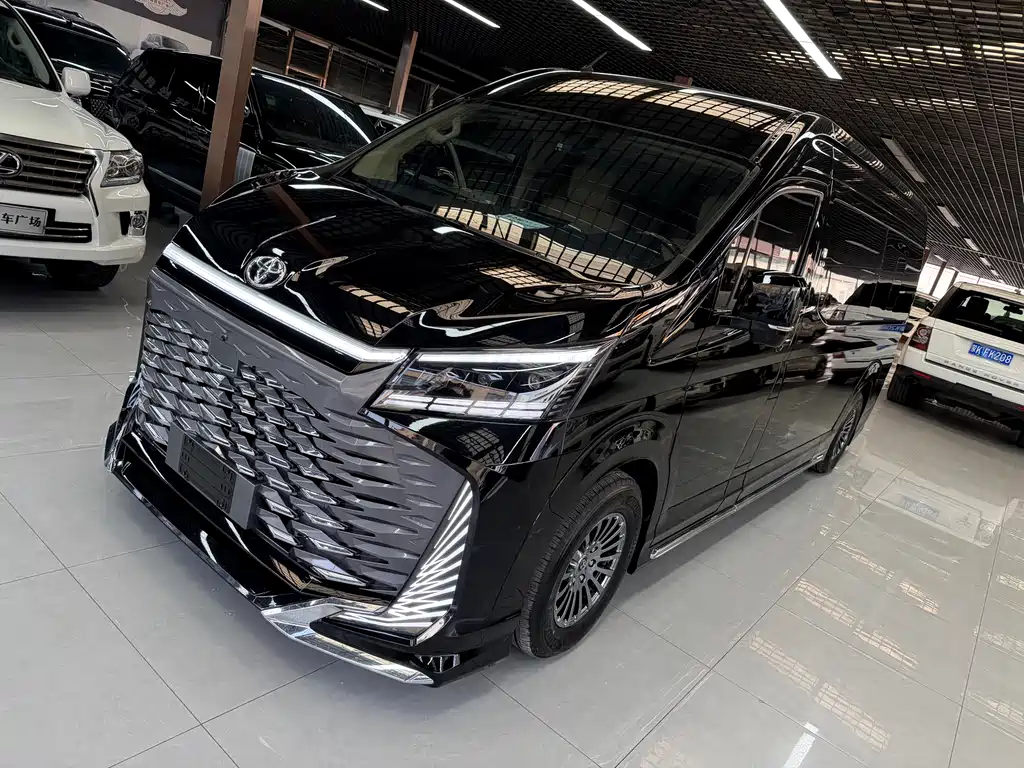 Toyota Hiace 2026 — фото 3