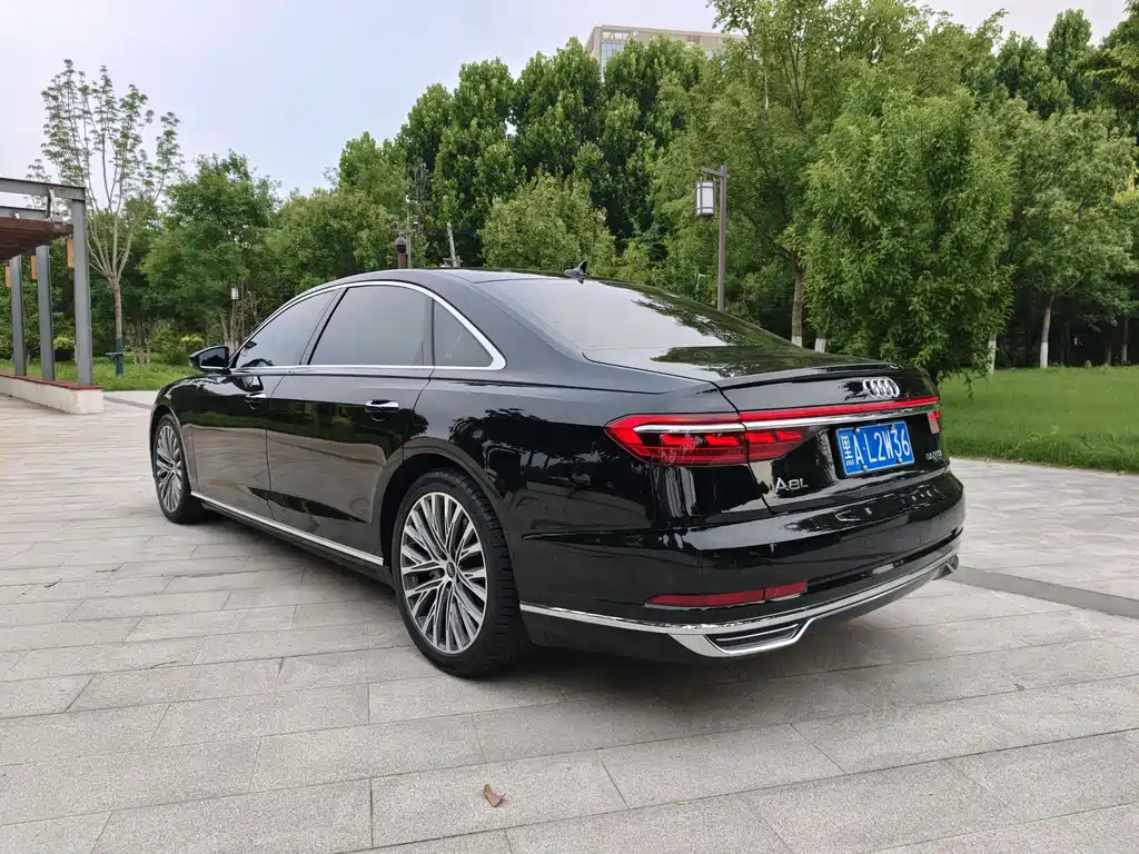 Audi A8 2021