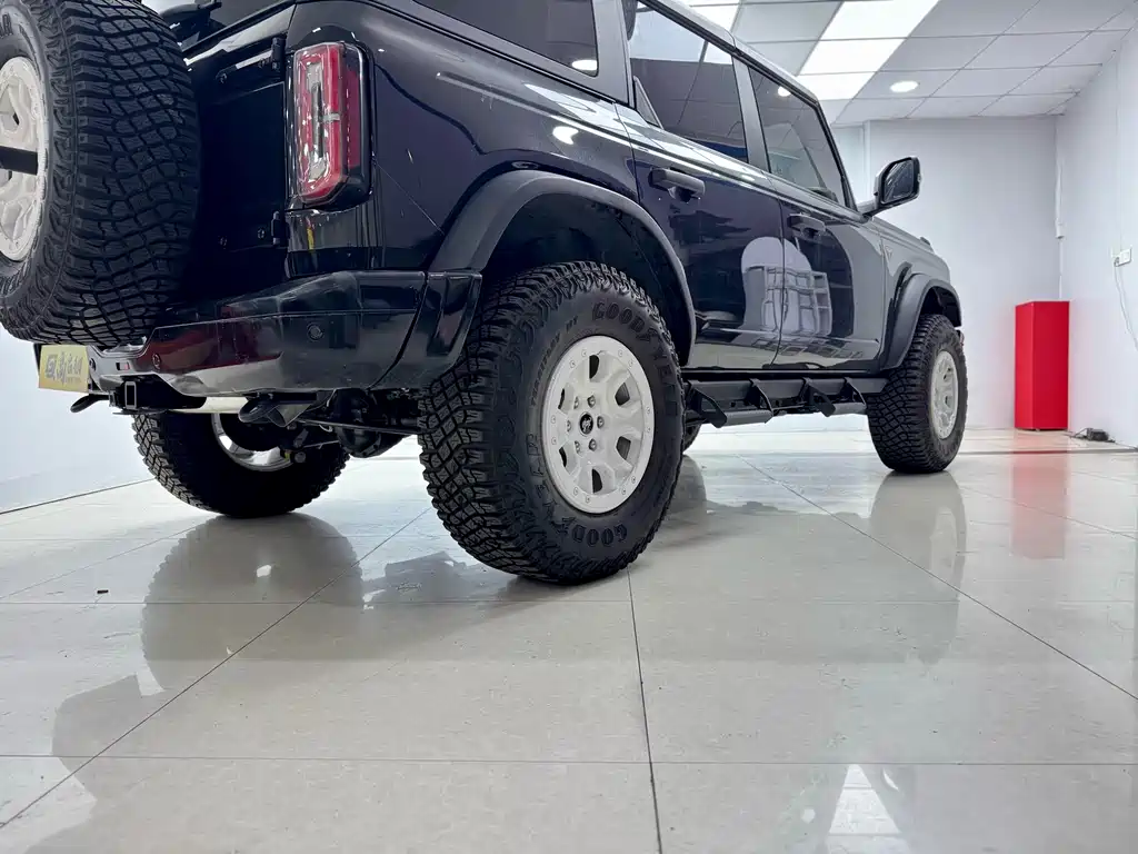 Ford Bronco 2025 — фото 19