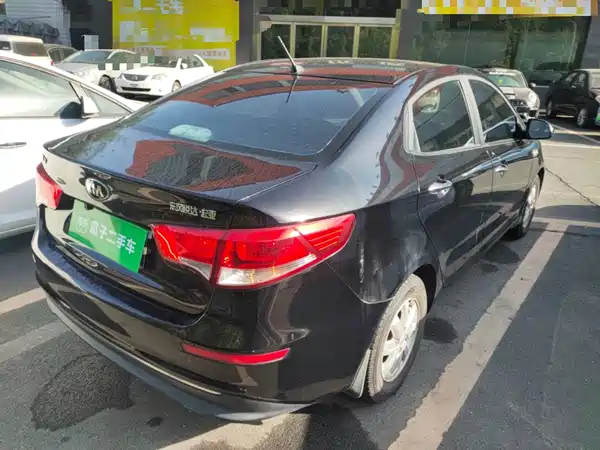 Kia K2 2015
