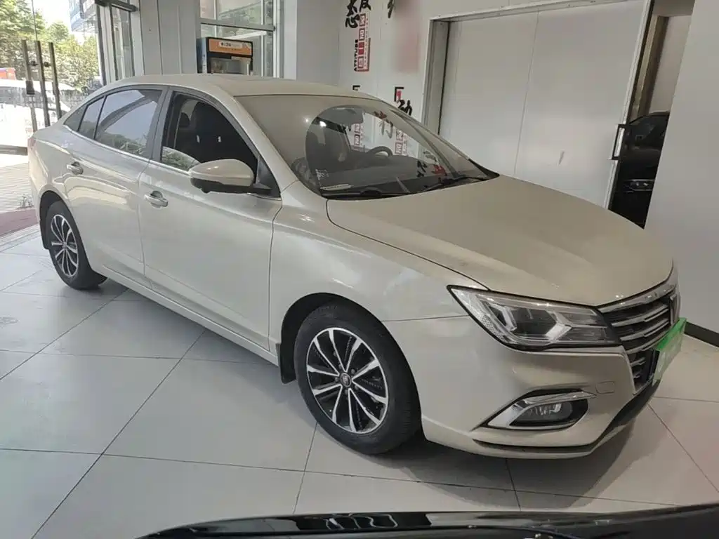Roewe i5 2020