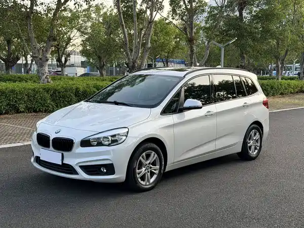 BMW 2 Series Wagon 2017
