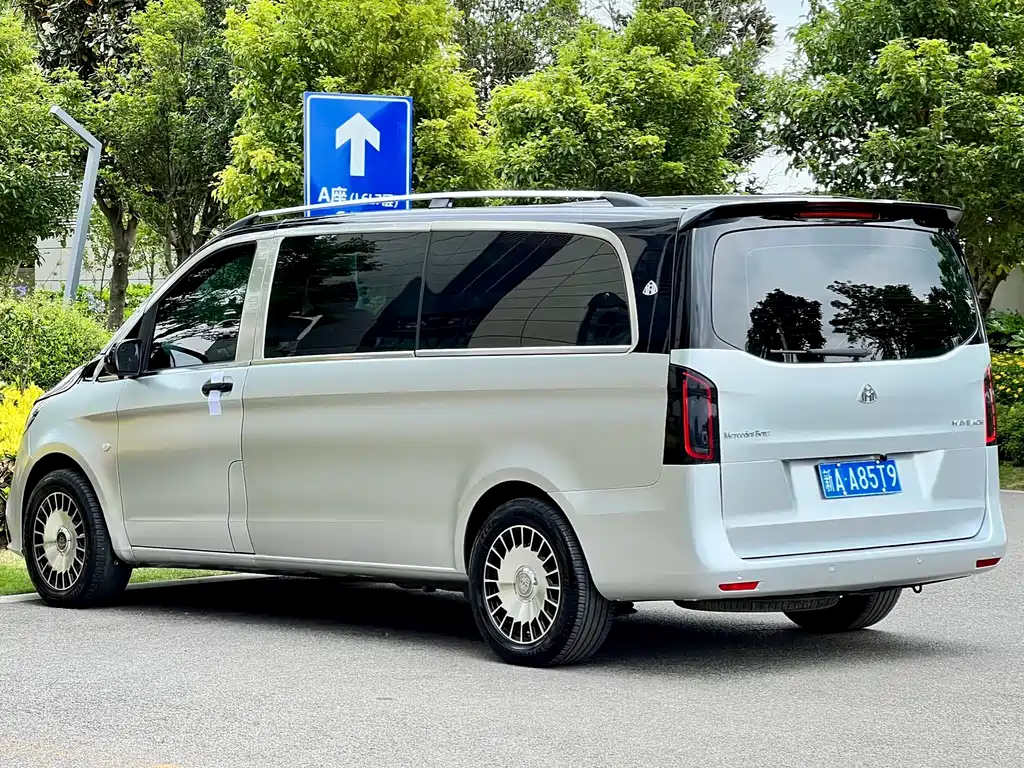 Mercedes-Benz Vito 2022 — фото 5