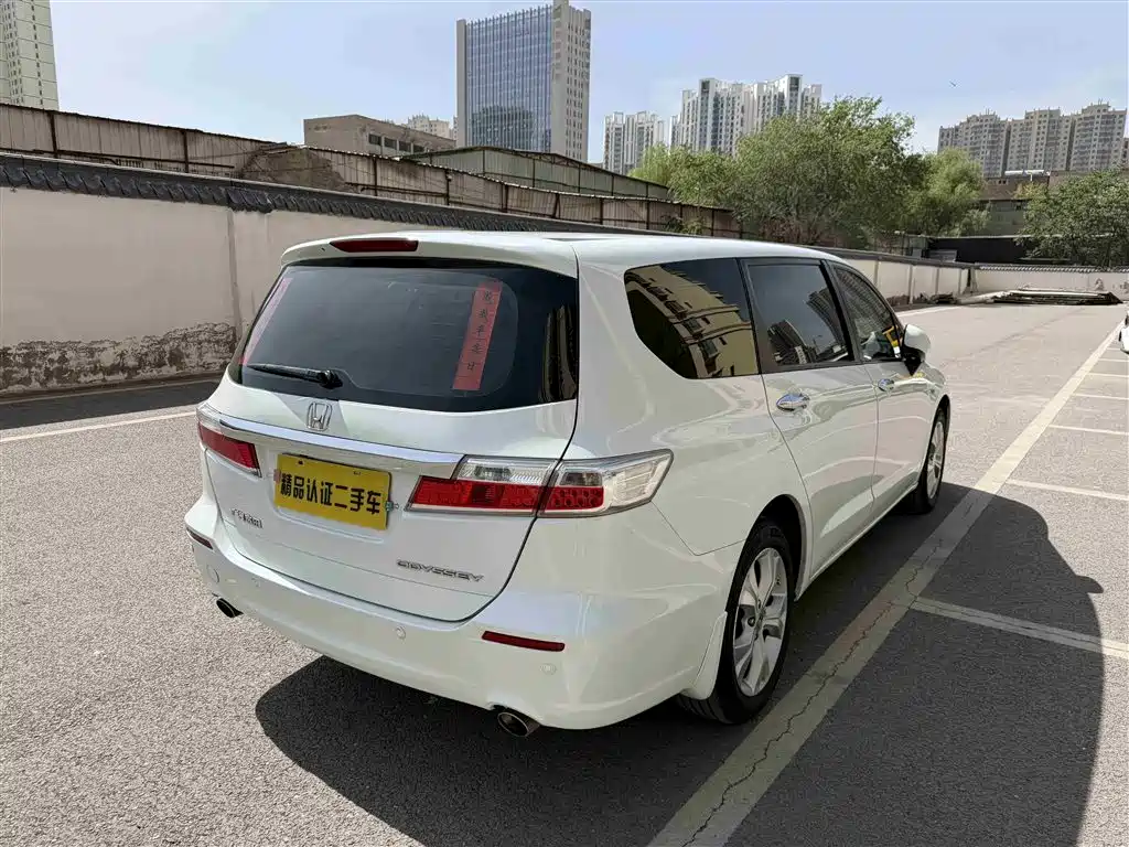 Honda Odyssey 2014 — фото 16