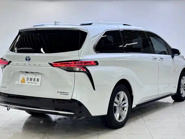 Toyota Sienna 2022