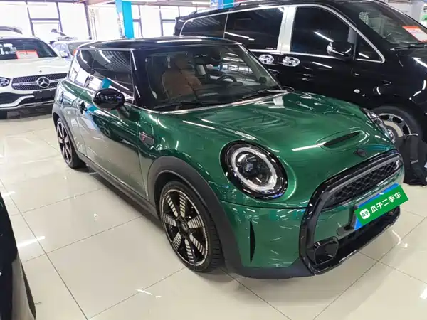 MINI 2022