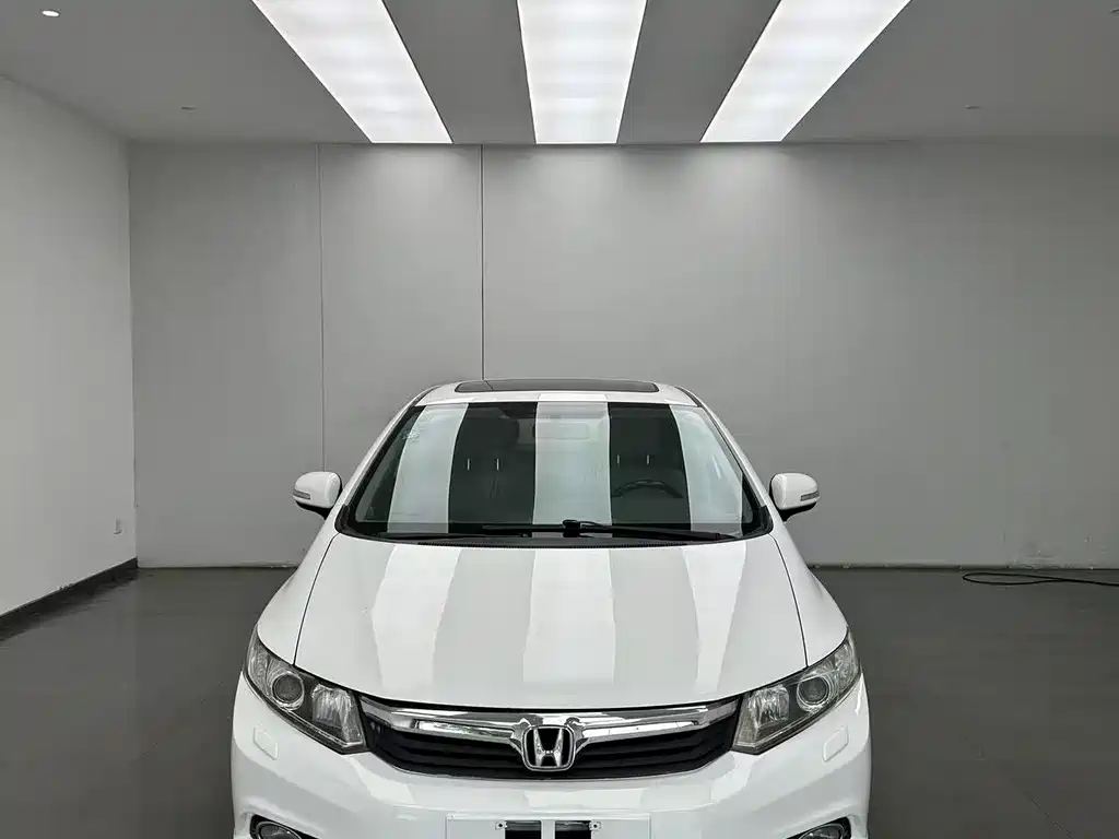 Honda Civic 2012 — фото 2