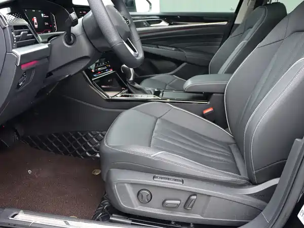 Volkswagen Passat 2023
