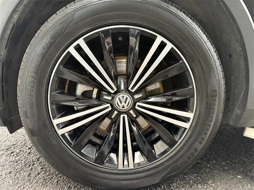 Volkswagen Tiguan L 2019 — фото 13