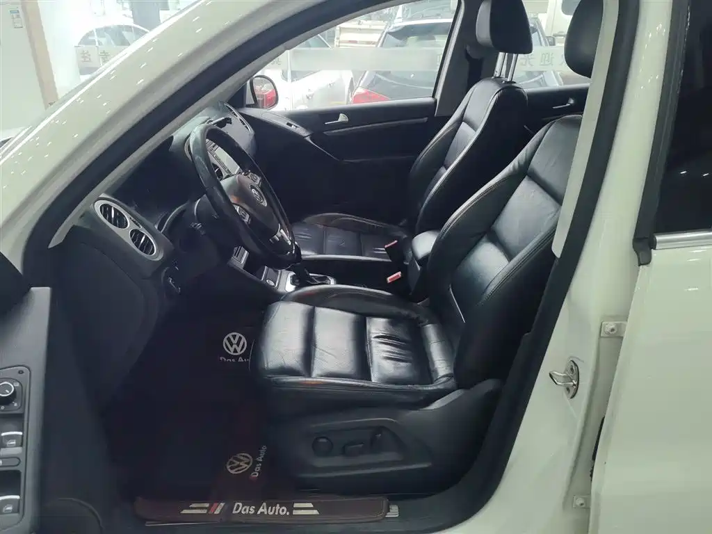 Volkswagen Tiguan 2015 — фото 15