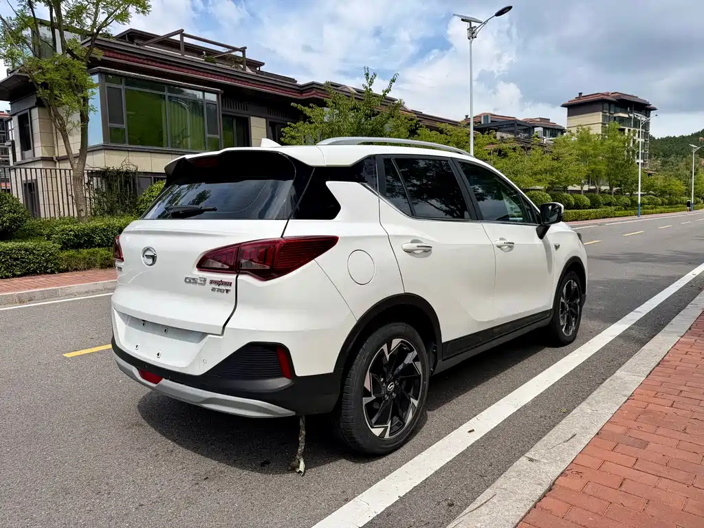 GAC Trumpchi GS3 2023 — фото 4