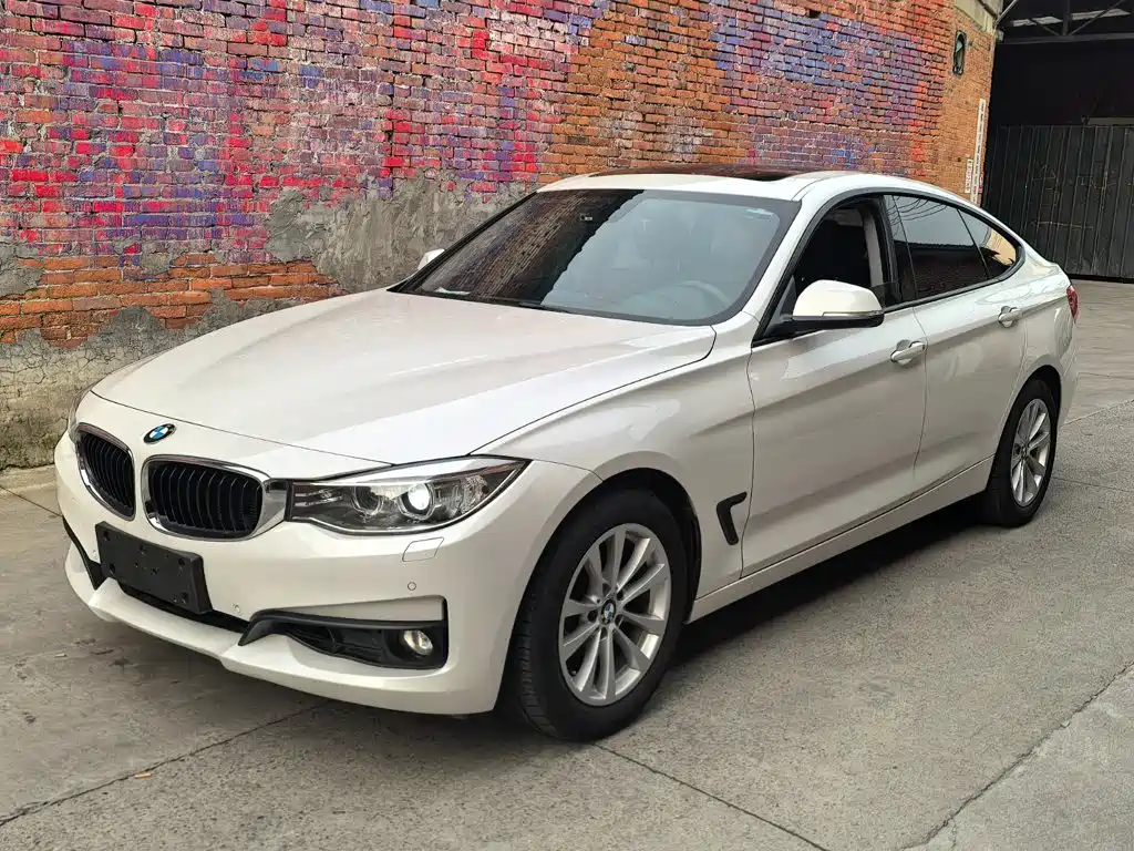 BMW 3 Series GT 2015 — фото 1