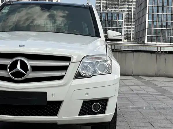 Mercedes-Benz GLK-Class 2011