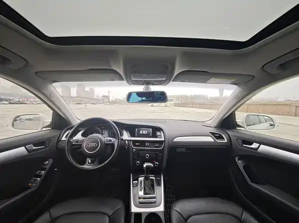 Audi A4L 2015