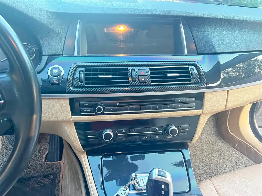 BMW 5 Series 2013 — фото 21