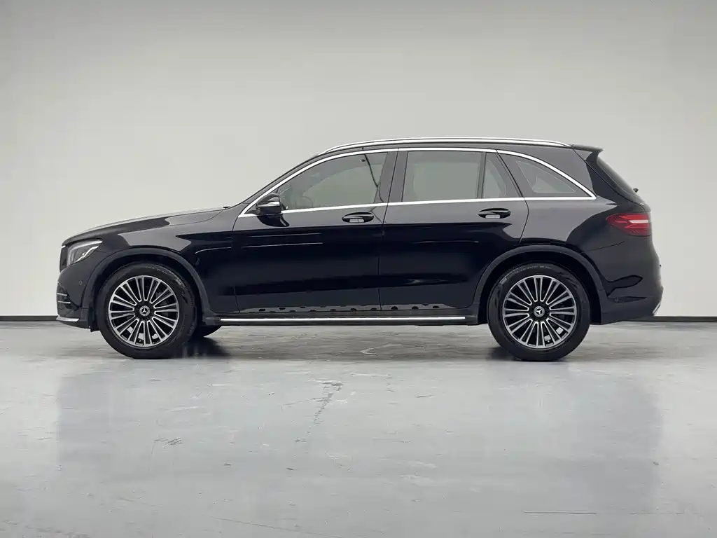 Mercedes-Benz GLC 2017 — фото 15