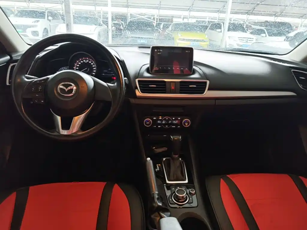 Mazda 3 Angkesela 2016 — фото 10