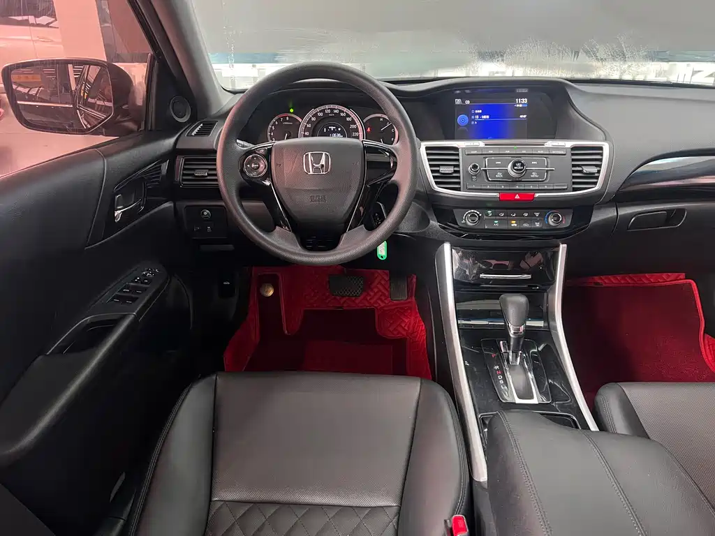 Honda Accord 2017 — фото 11