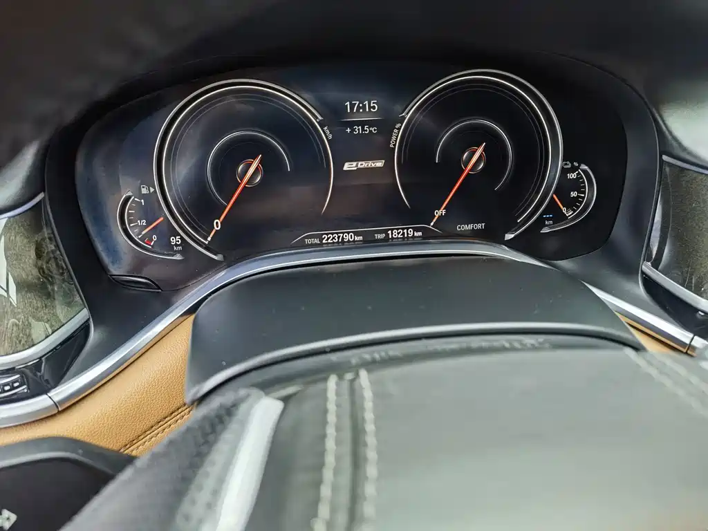 BMW BMW 7 Series New Energy 2018 — фото 17
