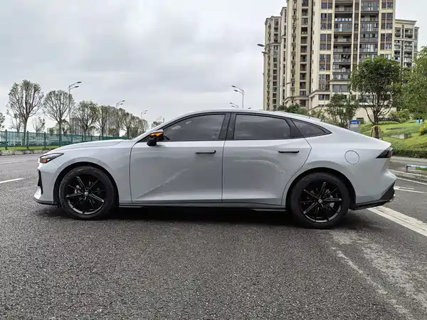 Changan UNI-V 2022