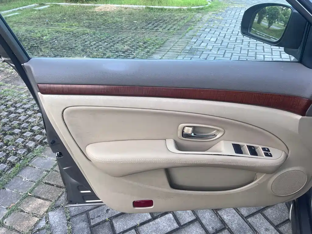 Nissan Sylphy 2012