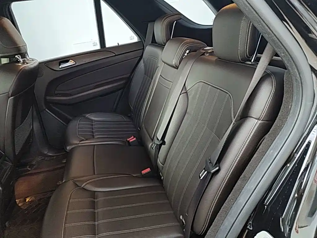 Mercedes-Benz GLE 2017 — фото 17