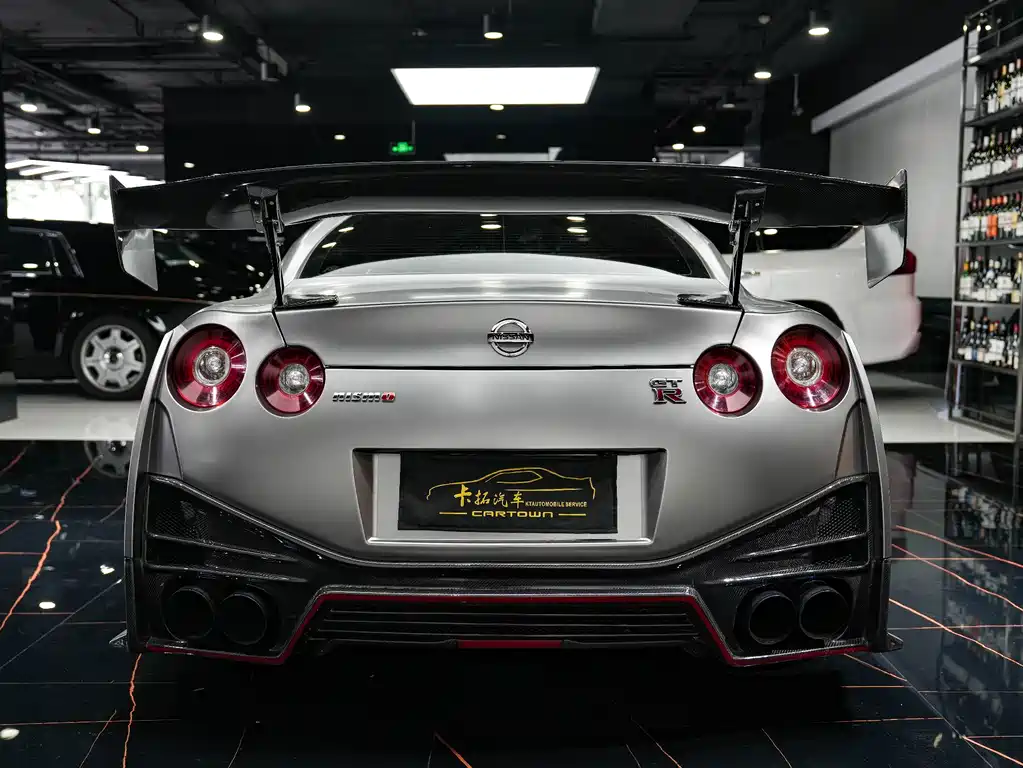Nissan GT-R 2014 — фото 31