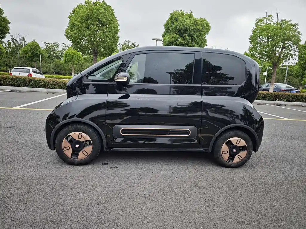 Baojun KiWi EV 2022 — фото 4