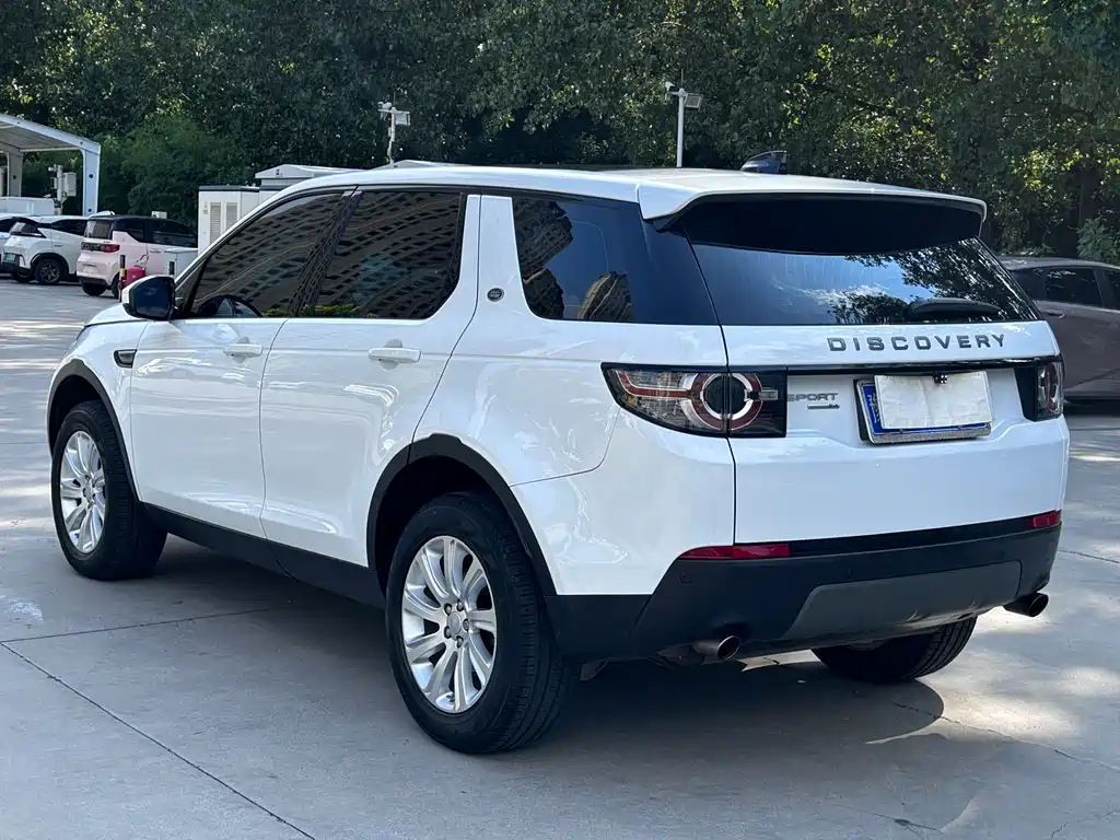 Land Rover Discovery Sport 2017 — фото 14