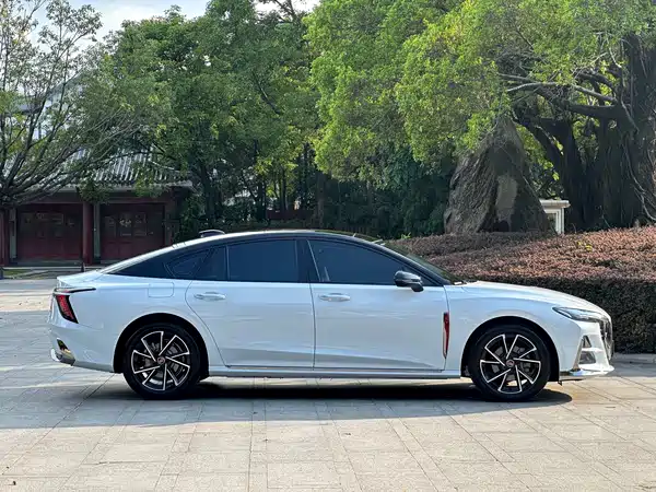 Hongqi H6 2025