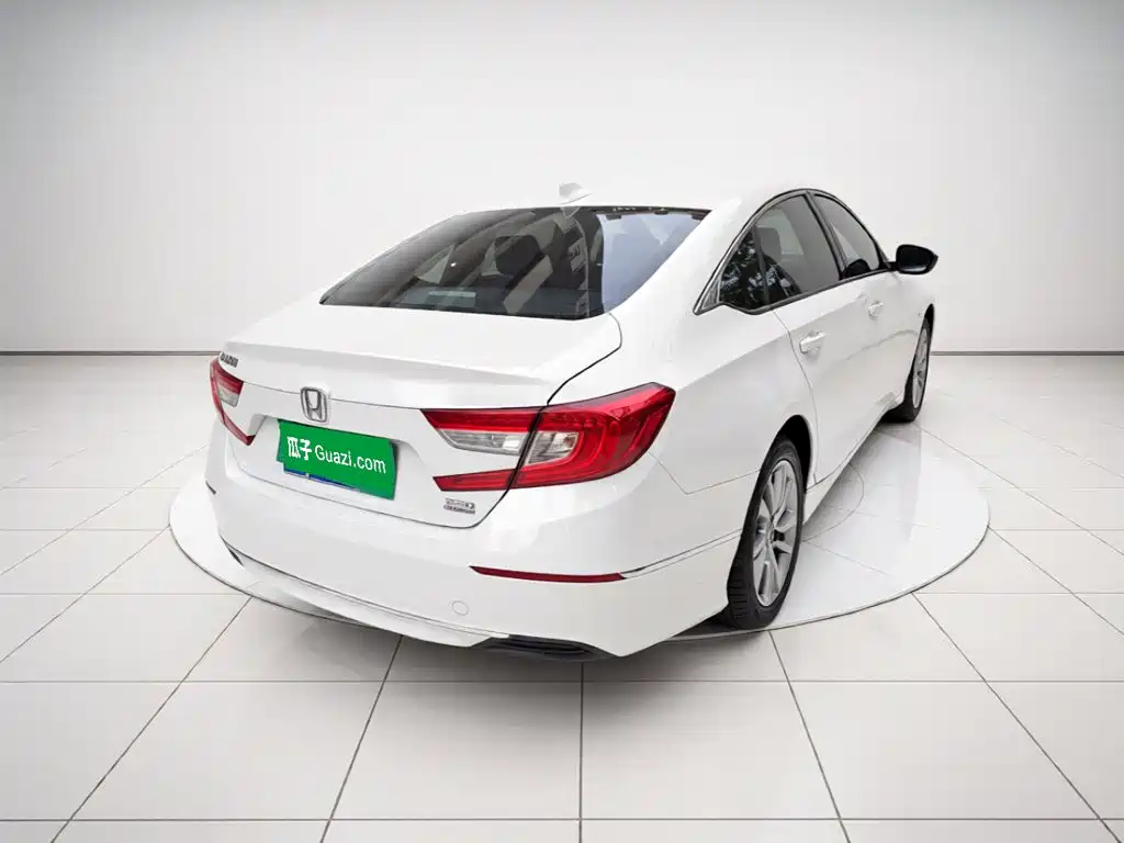 Honda Accord 2018 — фото 4