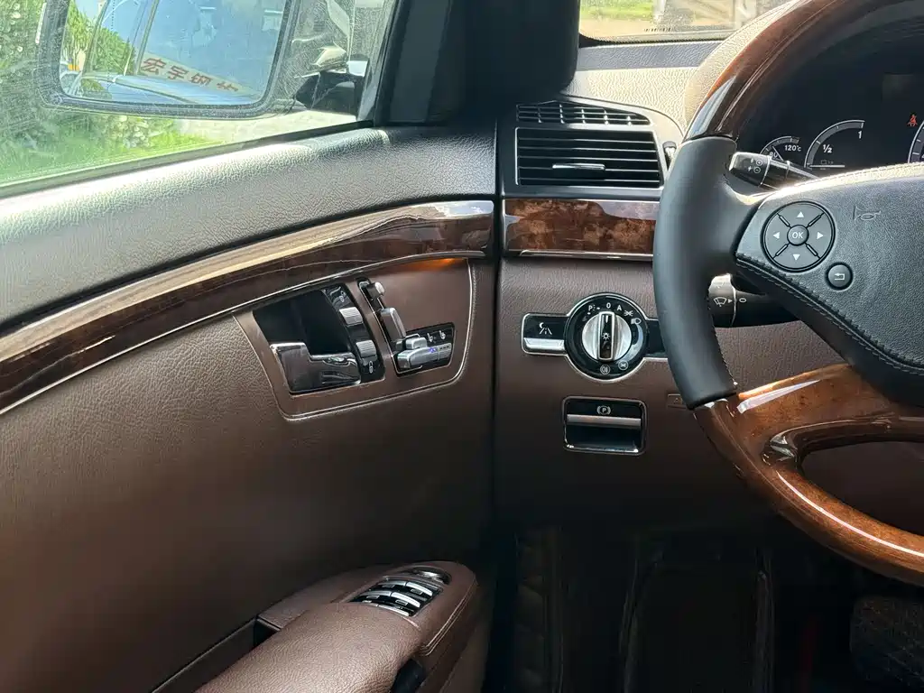 Mercedes-Benz S-Class 2011 — фото 14