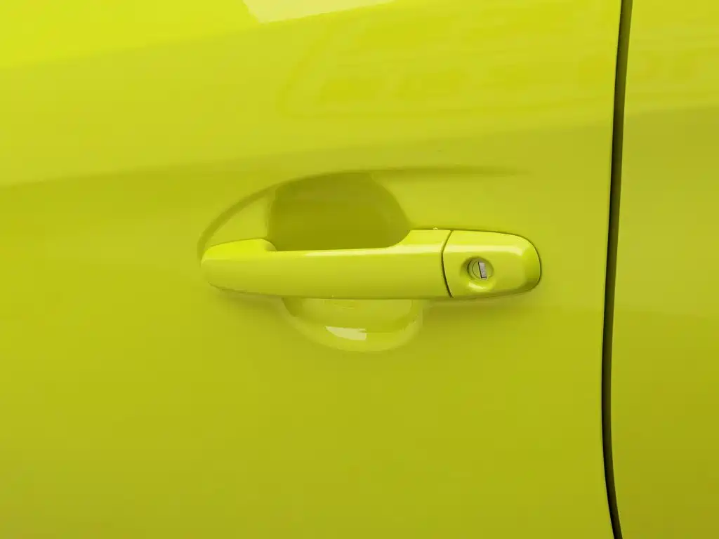 Toyota Yaris L 2019 — фото 18