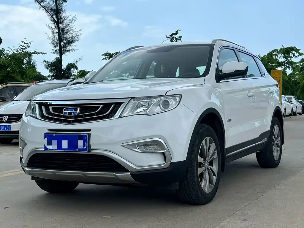 Geely Boyue 2017 — фото 1