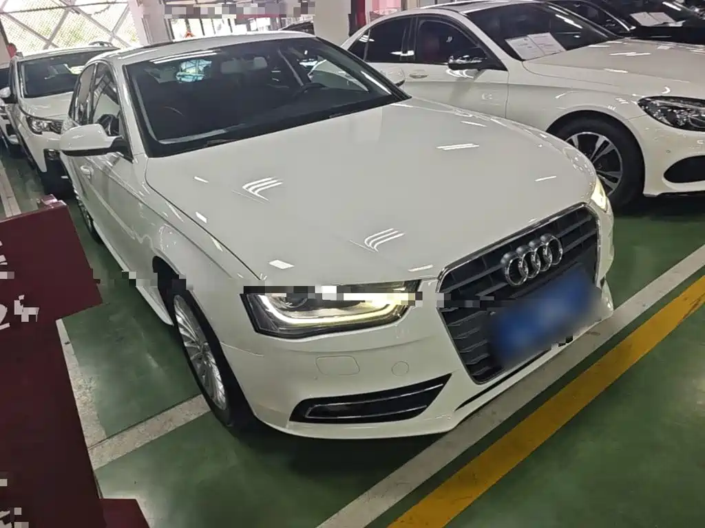 Audi A4L 2014