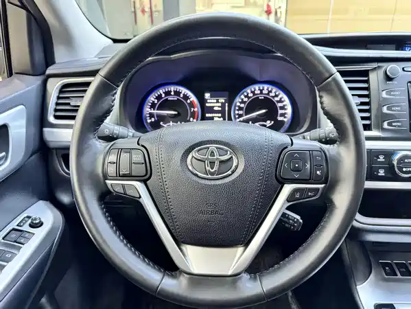 Toyota Highlander 2018