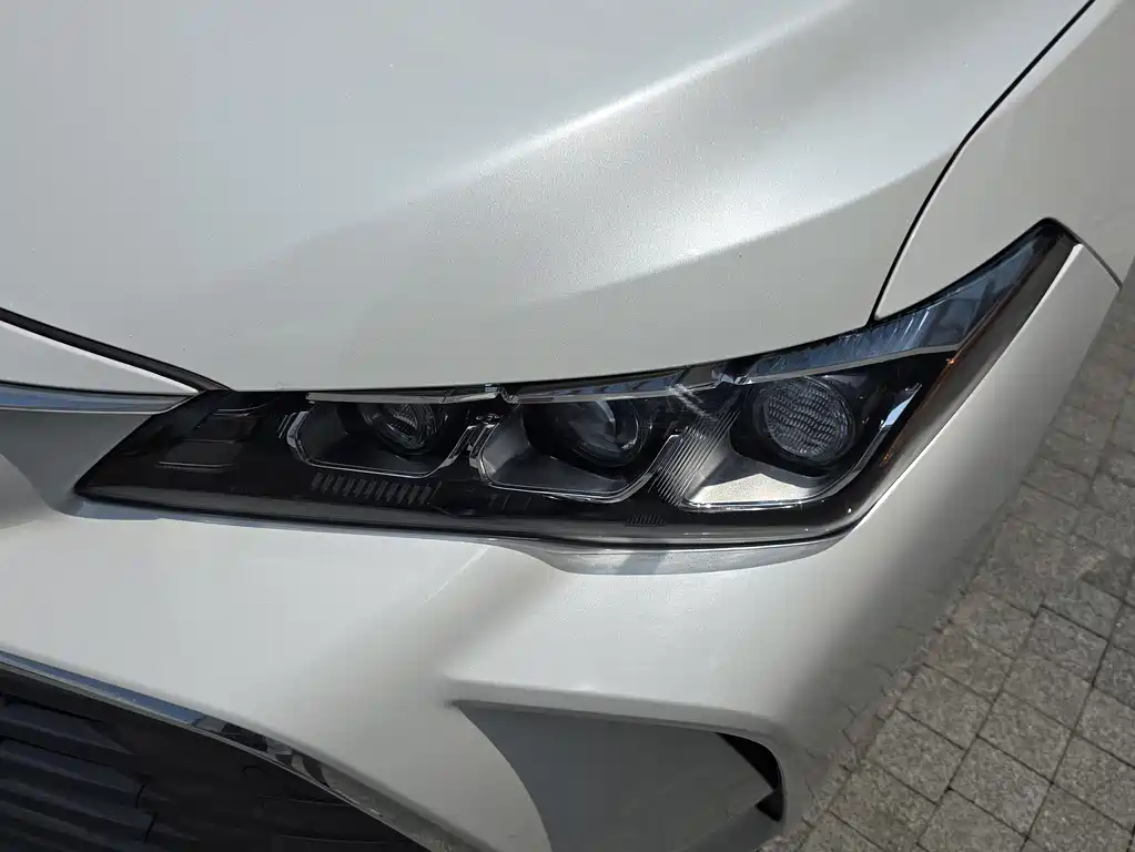 Toyota Avalon 2020 — фото 10