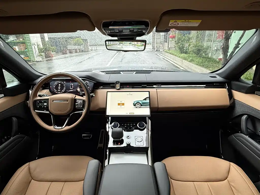 Land Rover Sport 2023 — фото 9