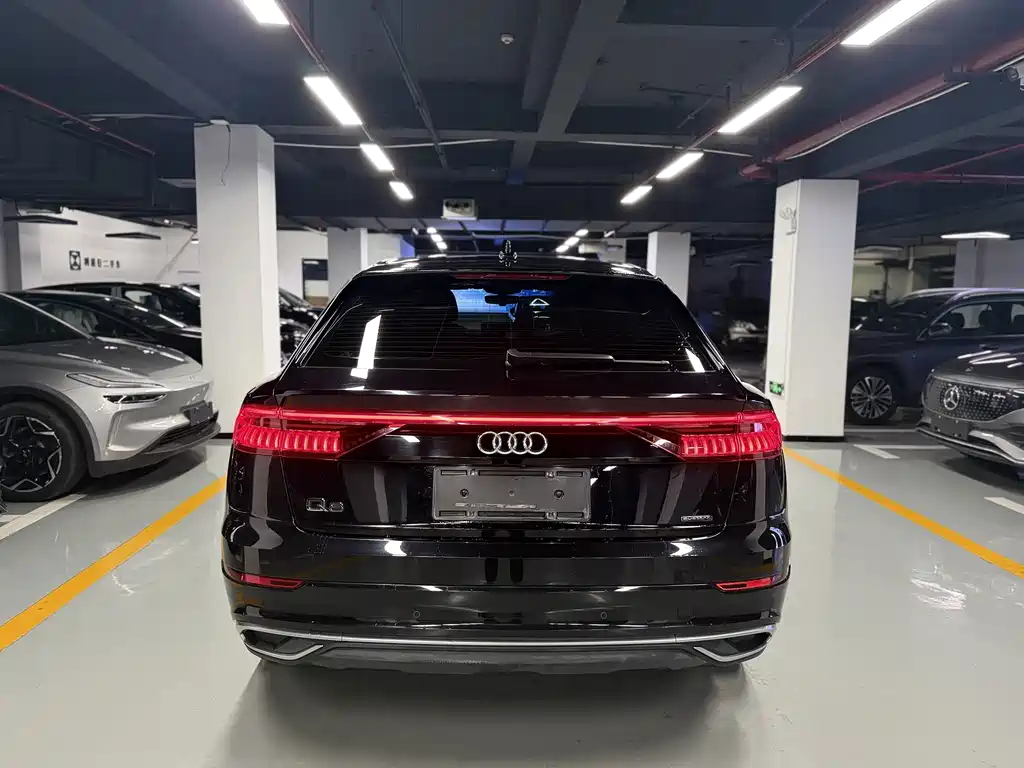 Audi Q8 2021 — фото 6