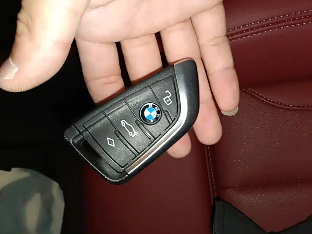 BMW X4 2025 — фото 9