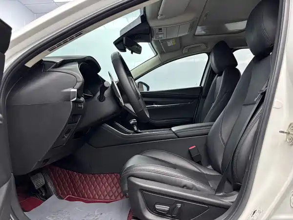 Mazda 3 Axela 2021