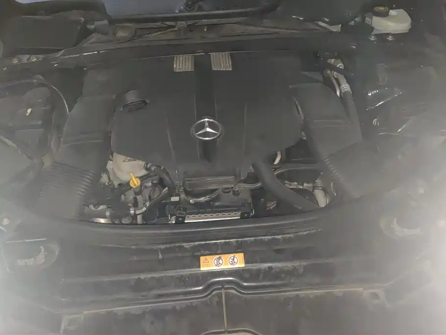 Mercedes-Benz R-Class 2017 — фото 10