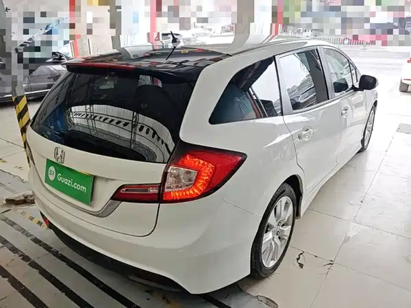 Honda Jade 2015