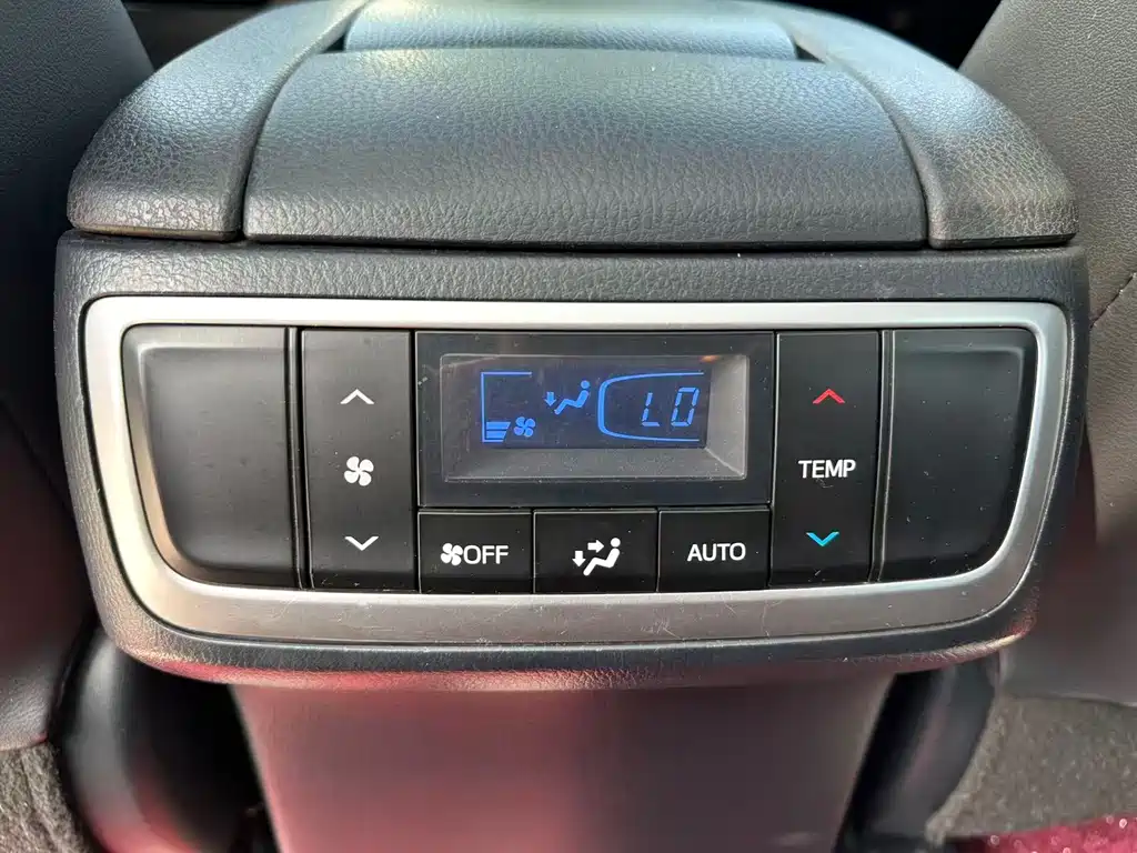 Toyota Highlander 2021 — фото 16