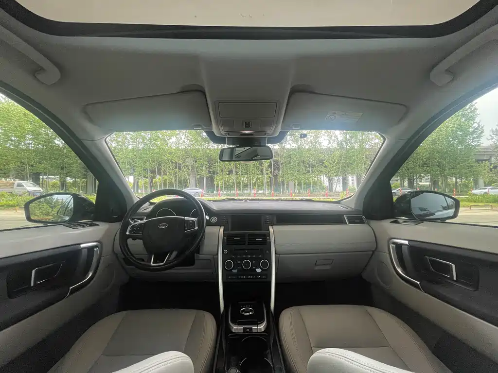 Land Rover Discovery Sport 2015 — фото 13