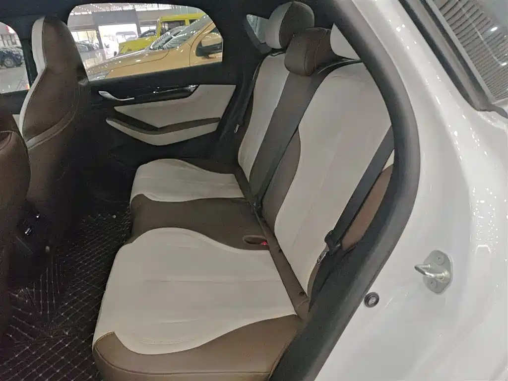 BYD Qin PLUS 2025 — фото 17