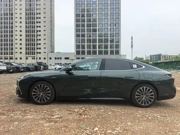 Geely Galaxy Starshine 8 2025